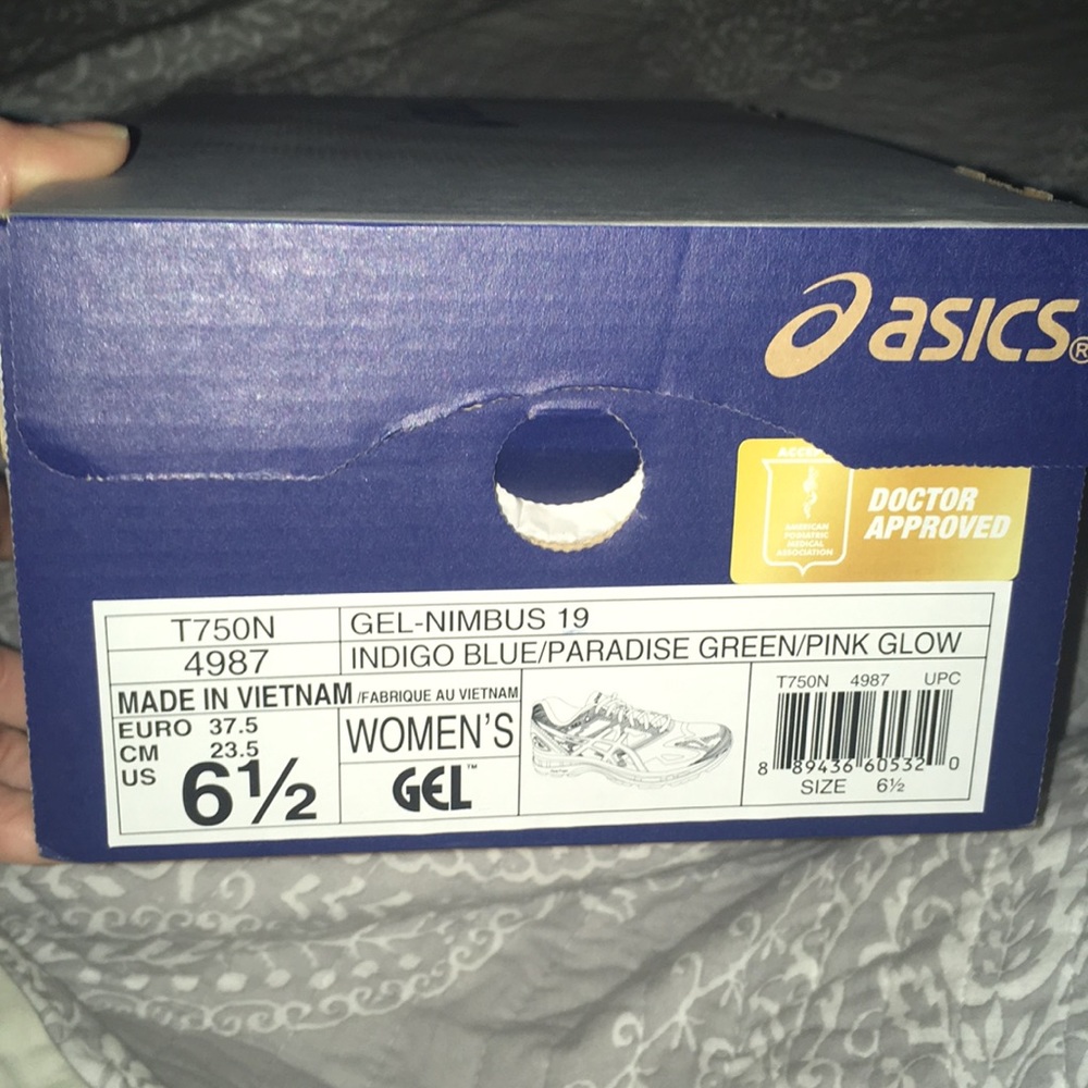 Asics Nimbus 19 - image 4
